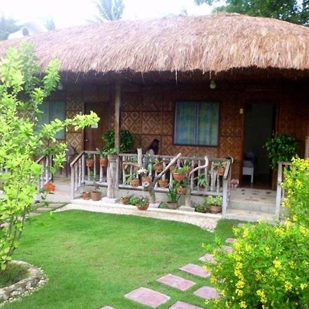 Oslob Garden Stay Beach Resort Exterior foto